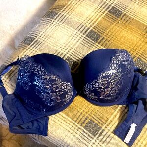 Cacique Navy with silver lace bra